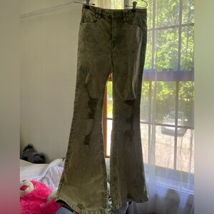 Women’s Flare Jeans